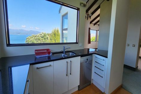 Photo of property in 52 Homebush Road, Khandallah, Wellington, 6035