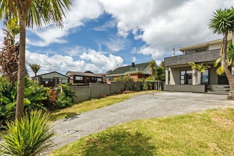 Photo of property in 1/36 Quebec Road, Milford, Auckland, 0620