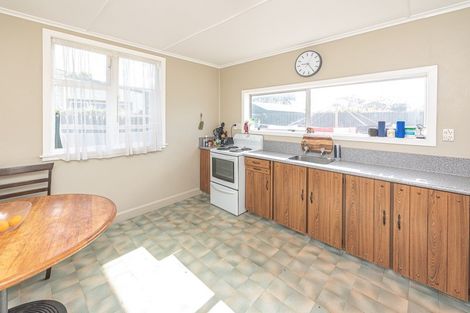 Photo of property in 5 Arawa Place, Castlecliff, Whanganui, 4501