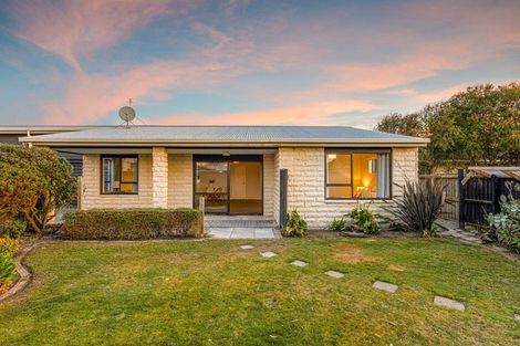 Photo of property in 3/100 Baker Street, New Brighton, Christchurch, 8083