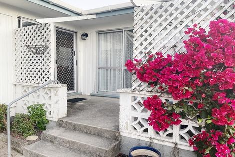 Photo of property in 35 Einstein Street, Outer Kaiti, Gisborne, 4010