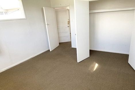 Photo of property in 24 Tiri Tiri Road, Birkdale, Auckland, 0626