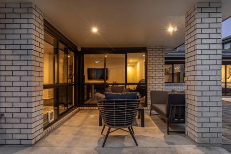 Photo of property in 14 Schooner Drive, Whitby, Porirua, 5024