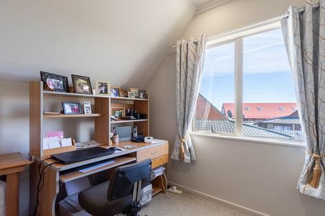 Photo of property in Rangeview Villas, 35/9 Fuller Close, Levin, 5510