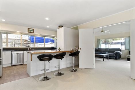 Photo of property in 18 Bayfair Drive, Mount Maunganui, 3116