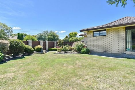 Photo of property in 2 Fiona Place, Hei Hei, Christchurch, 8042