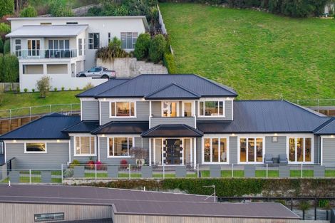 Photo of property in 6 Rushden Rise, Westmorland, Christchurch, 8025