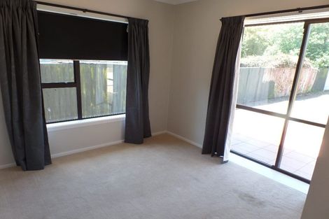 Photo of property in 10 Oakdale Street, Avonhead, Christchurch, 8042