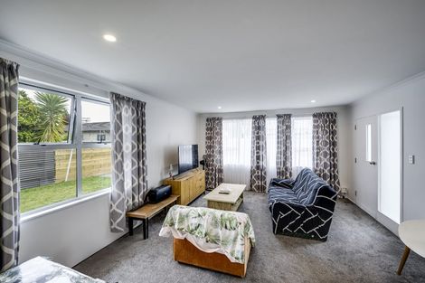 Photo of property in 11 Chester Street, Taradale, Napier, 4112