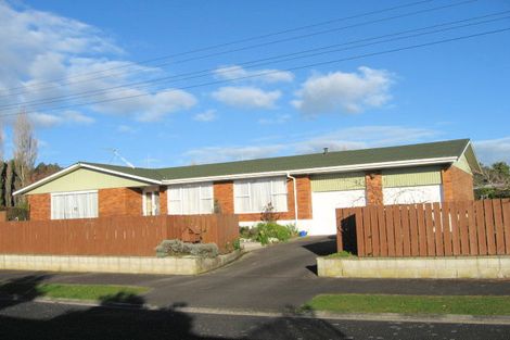 Photo of property in 1 Lysander Place, Hillcrest, Hamilton, 3216