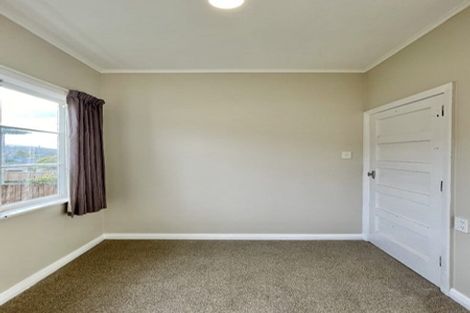 Photo of property in 18 Fraser Street, Wainuiomata, Lower Hutt, 5014