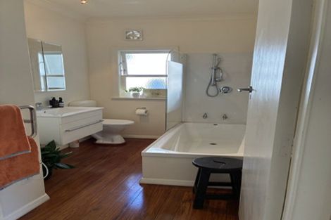 Photo of property in 48 Kenya Street, Ngaio, Wellington, 6035