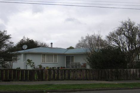 Photo of property in 27 Kummer Crescent, Masterton, 5810
