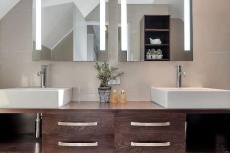 Photo of property in 56 Harbour Drive, Otumoetai, Tauranga, 3110