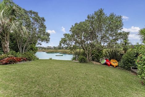 Photo of property in 70 Aramoana Avenue, Devonport, Auckland, 0624