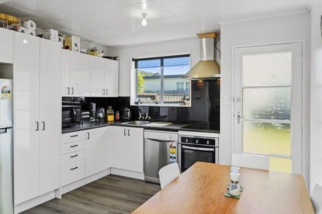 Photo of property in 186b Wellington Road, Wainuiomata, Lower Hutt, 5014