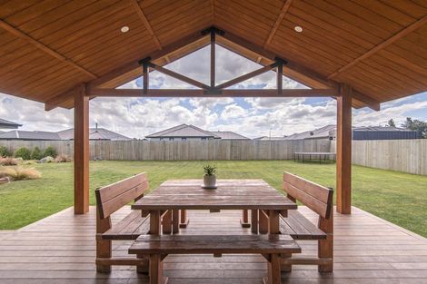 Photo of property in 6 Merino Crescent, Kirwee, 7571