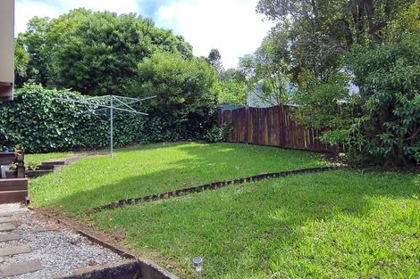 Photo of property in 37 Trias Road, Totara Vale, Auckland, 0629