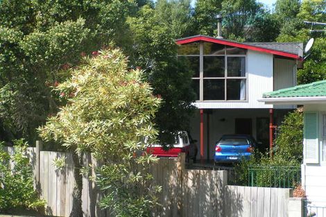 Photo of property in 1/41 Ravenwood Drive, Forrest Hill, Auckland, 0620