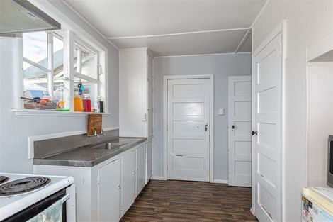 Photo of property in 9 Armstrong Street, Huntly, 3700