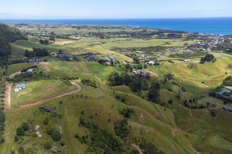 Photo of property in 167 Wairau Road, Kaitake, New Plymouth, 4374