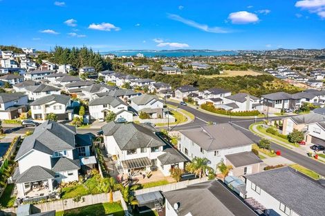 Photo of property in 3 Tawa Place, Orewa, 0931