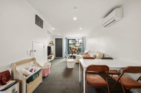 Photo of property in 8/24 Princess Terrace, Newtown, Wellington, 6021