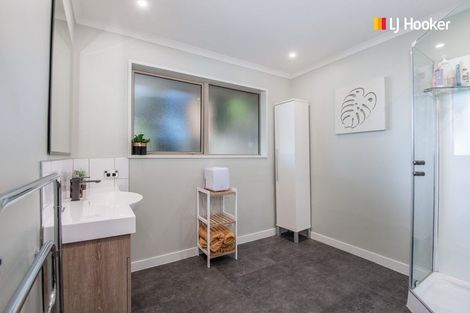 Photo of property in 1 Watt Street, Mosgiel, 9024