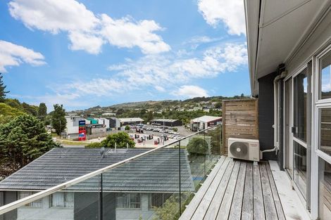 Photo of property in 9/124 Redwood Avenue, Tawa, Wellington, 5028
