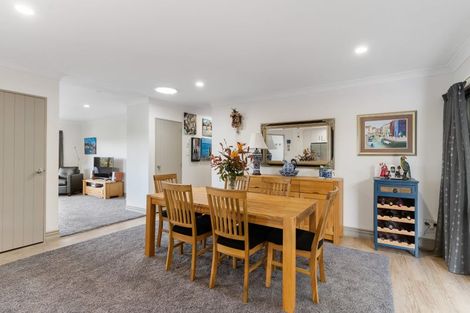 Photo of property in 53 Chesterfield Way, Orewa, 0931