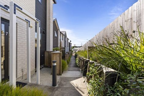 Photo of property in 7/45 Vera Road, Te Atatu South, Auckland, 0610