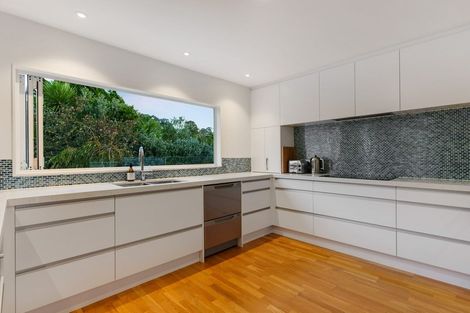 Photo of property in 23 Esther Place, Red Beach, 0932