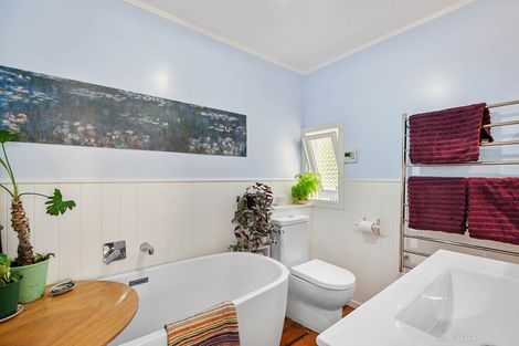 Photo of property in 12 Danube Street, Island Bay, Wellington, 6023
