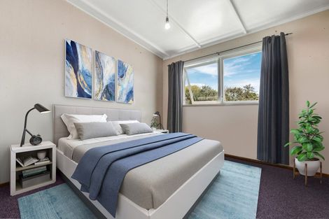 Photo of property in 12 Finlow Drive, Te Atatu South, Auckland, 0610