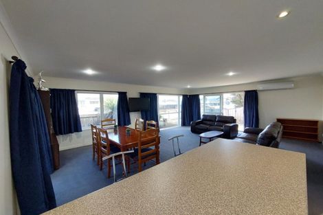 Photo of property in 33 Clemow Road, Fitzroy, New Plymouth, 4312