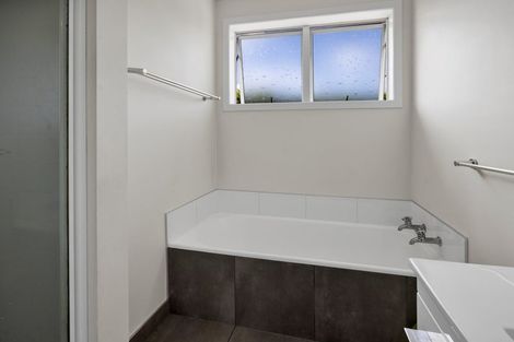 Photo of property in 4 Karaka Street, Merrilands, New Plymouth, 4312