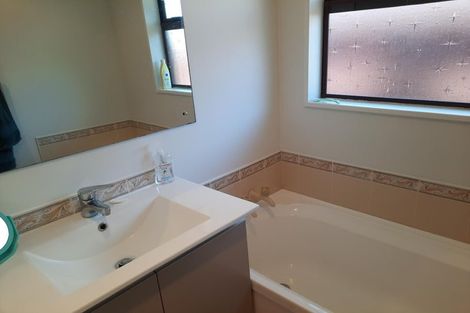 Photo of property in 3 Cranbrook Avenue, Burnside, Christchurch, 8053