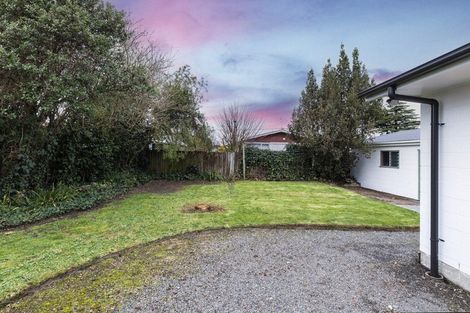 Photo of property in 8a Rosedale Place, Avonhead, Christchurch, 8042