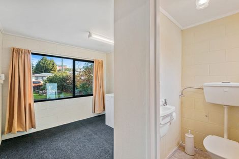 Photo of property in 8 Elwyn Crescent, Green Island, Dunedin, 9018