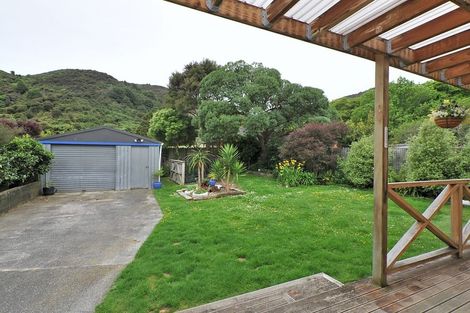 Photo of property in 1 Prebble Grove, Naenae, Lower Hutt, 5011