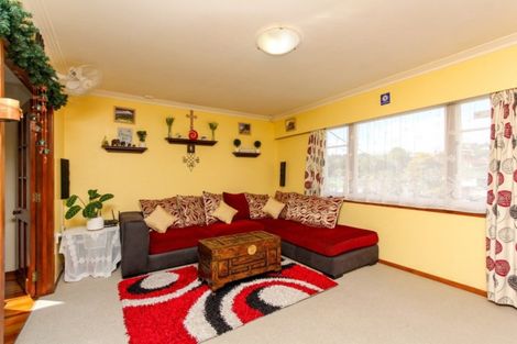 Photo of property in 16 Kenmore Street, Westown, New Plymouth, 4310