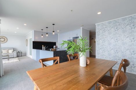 Photo of property in 12/72e Devonport Road, Tauranga, 3110