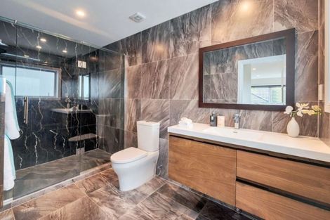 Photo of property in 9 Manu Place, Pinehill, Auckland, 0632