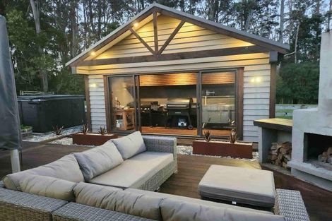 Photo of property in 20 Maddies Road, Kaukapakapa, 0873