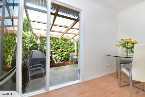 Photo of property in 6/7 Willerton Avenue, New Lynn, Auckland, 0600