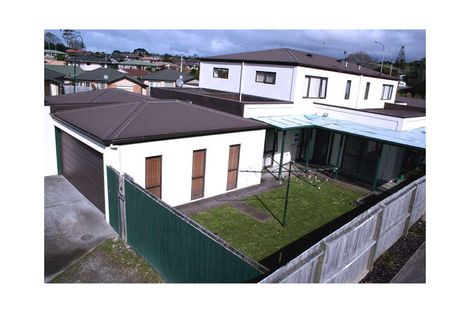 Photo of property in 2d Charlenne Close, Ranui, Auckland, 0612