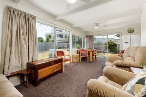 Photo of property in 335 Oceanbeach Road, Mount Maunganui, 3116