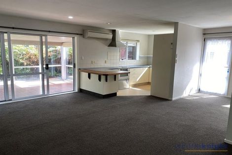 Photo of property in 292a Wainoni Road, Avondale, Christchurch, 8061