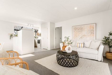 Photo of property in 13 Kane Road, Papamoa Beach, Papamoa, 3118