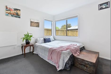 Photo of property in 46 Kingsclere Place, Goodwood Heights, Auckland, 2105